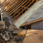 Isolation sarking prix m2 : chantier toiture et panneaux isolants en sarking